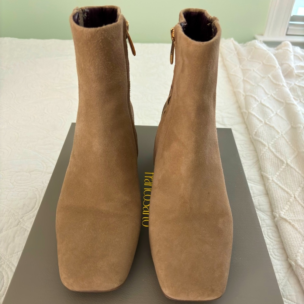 Franco Sarto Waxtona ankle bootie- Taupe Suede